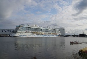 AIDAnova in Papenburg